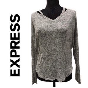 🆕 Express | Grey Double Cut “V” Neck